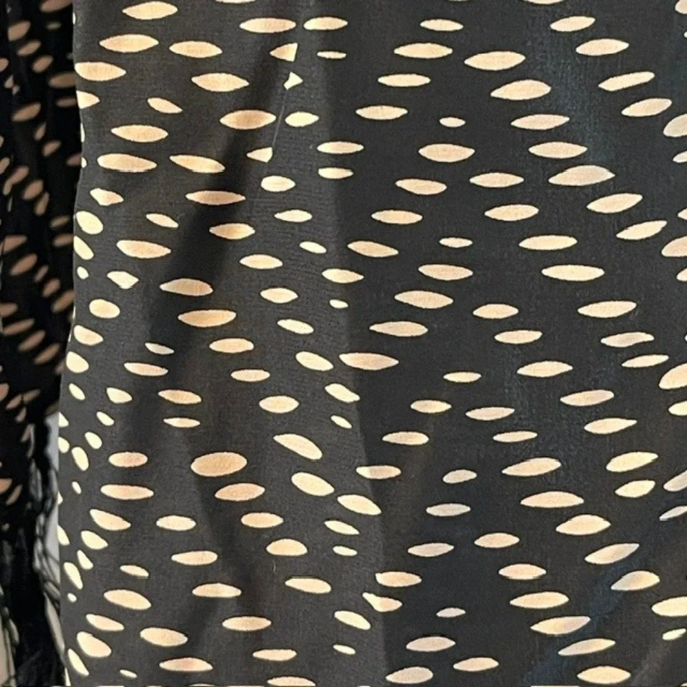 Vintage 80-90s Black Cream Geometric Oblong 100% Silk Fringed Rectangular Scarf